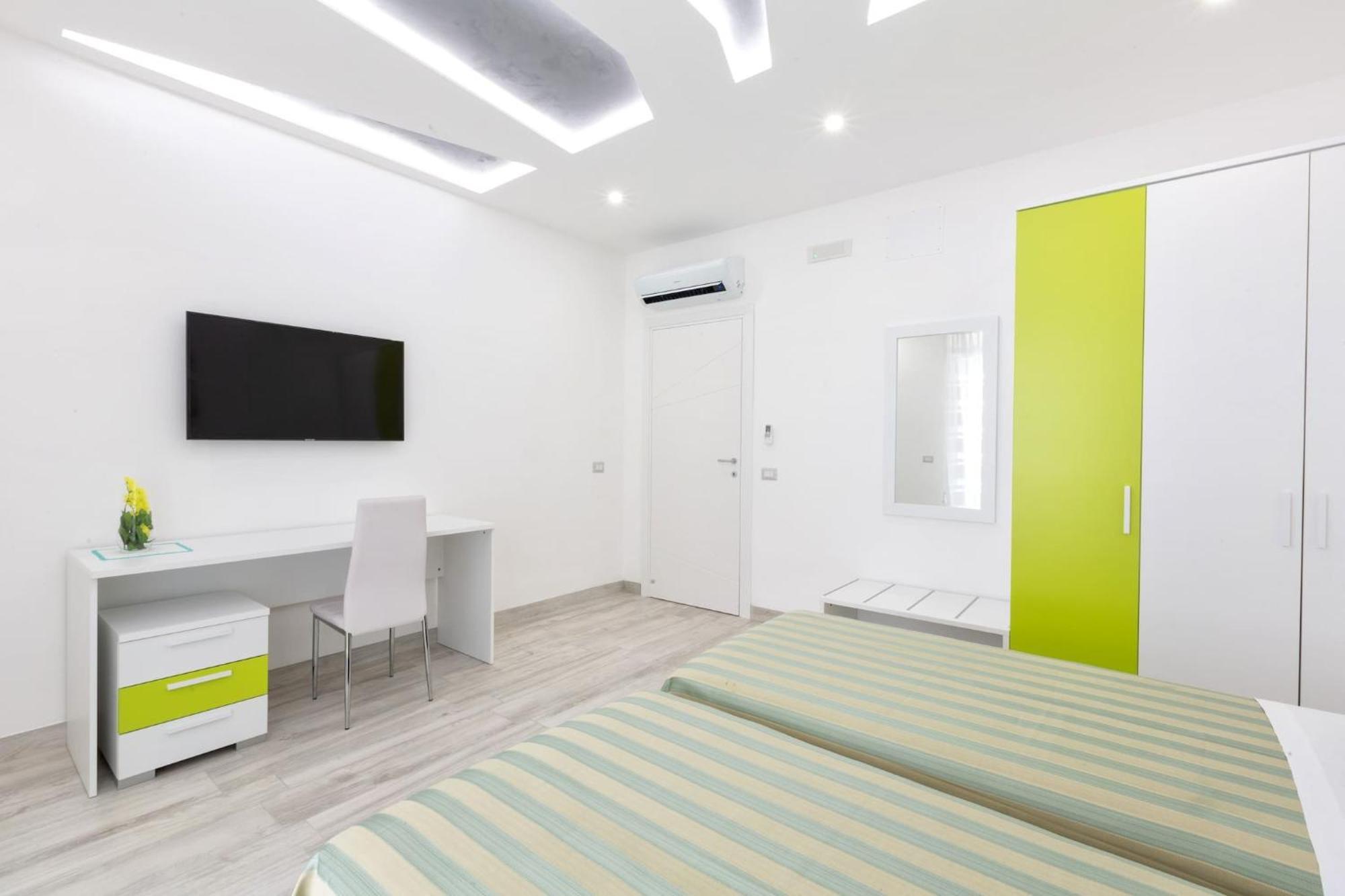 Sorrentovibes - New & Stylish Two Bedroom Apartment With Balconies Exteriér fotografie